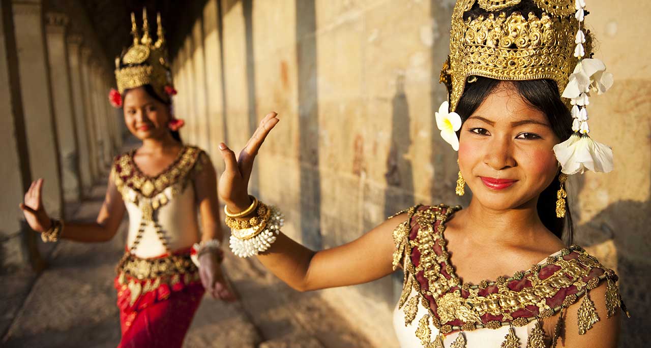 cambodia-people-khmer-culture-entertainment-traditions